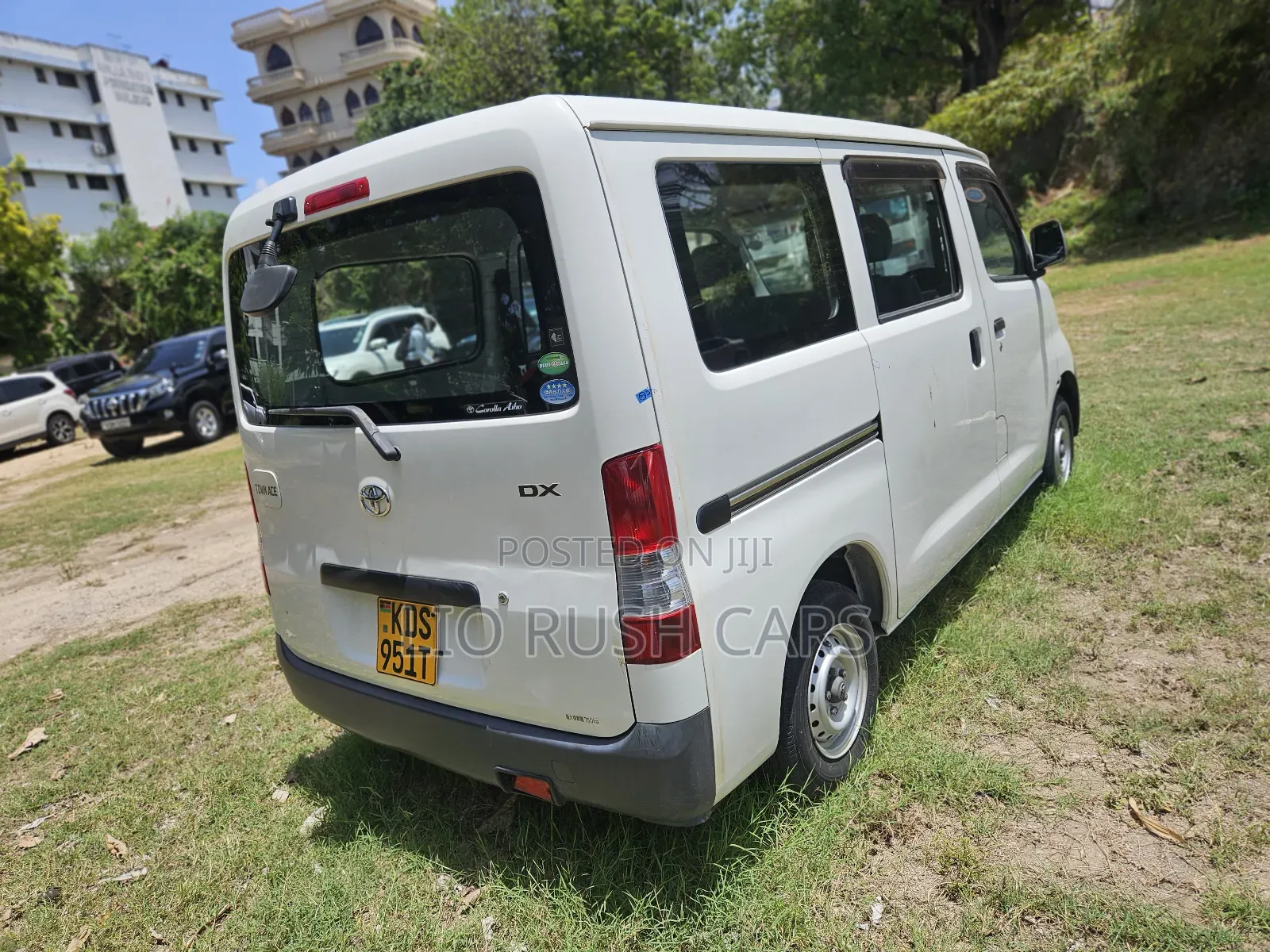 Toyota TownAce 2017 White