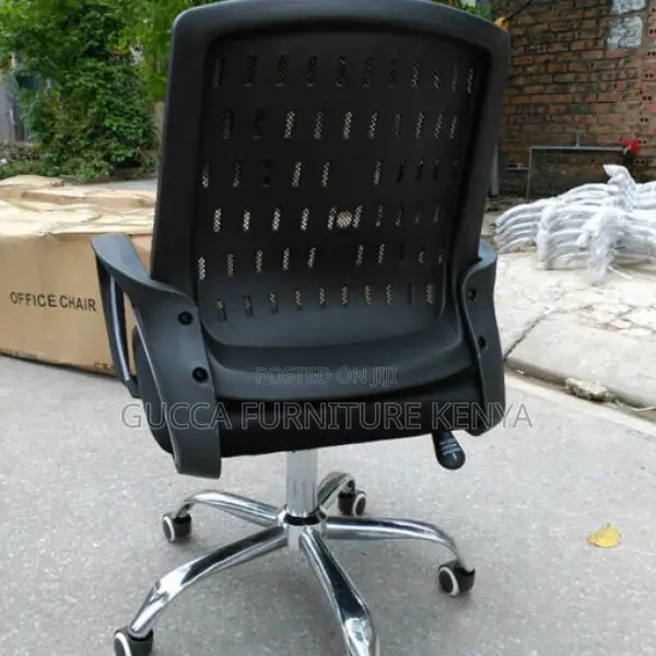Office Chairs: Black Office Mesh Swivel Leg Chair