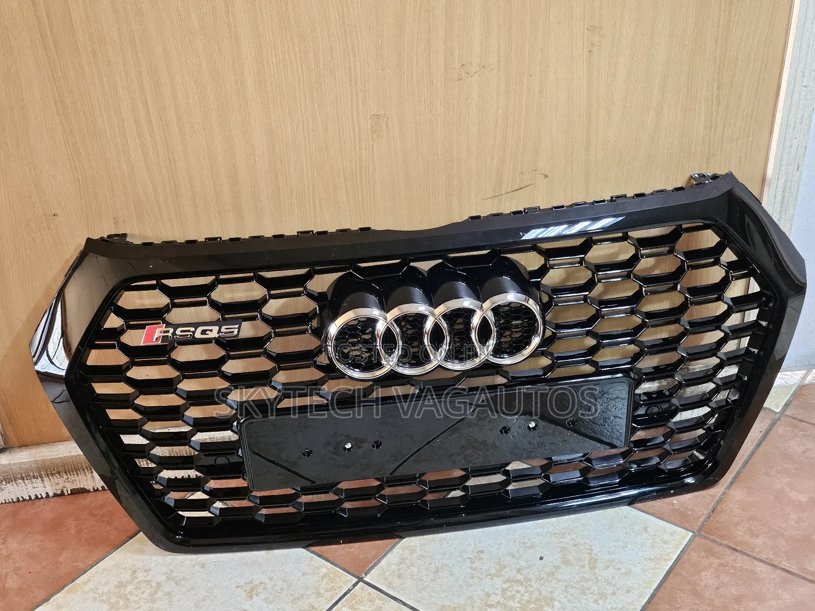 Audi Q5/Rsq5 Grille