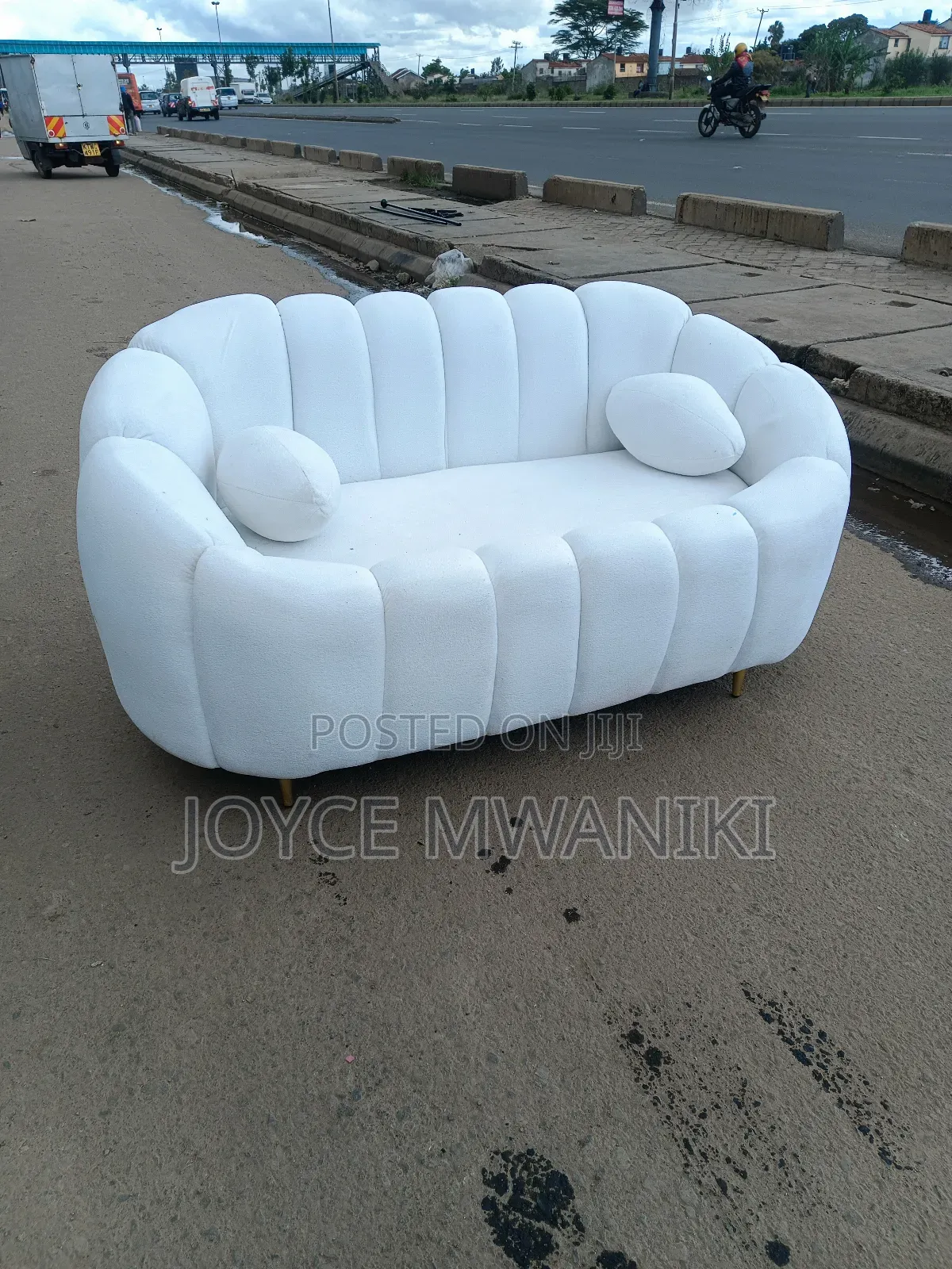 Fancy Sofa Set, 2 Seater Off White 