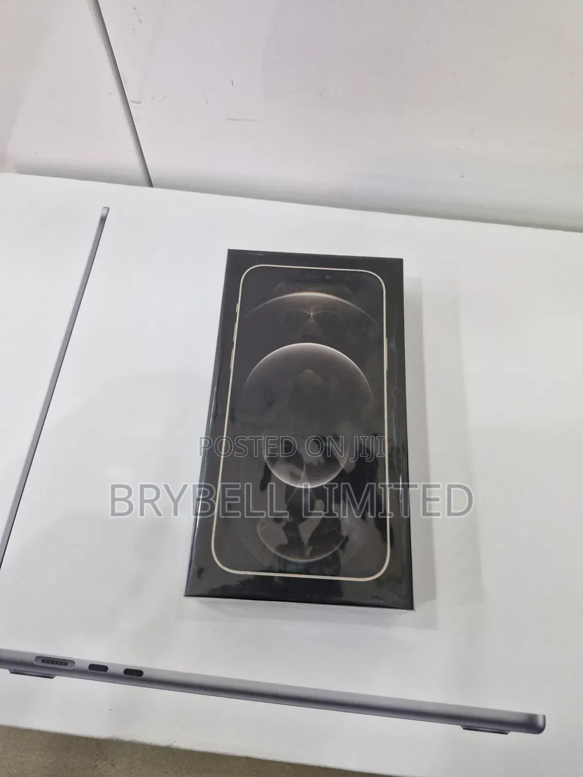 New Apple iPhone 12 Pro 256 GB Black