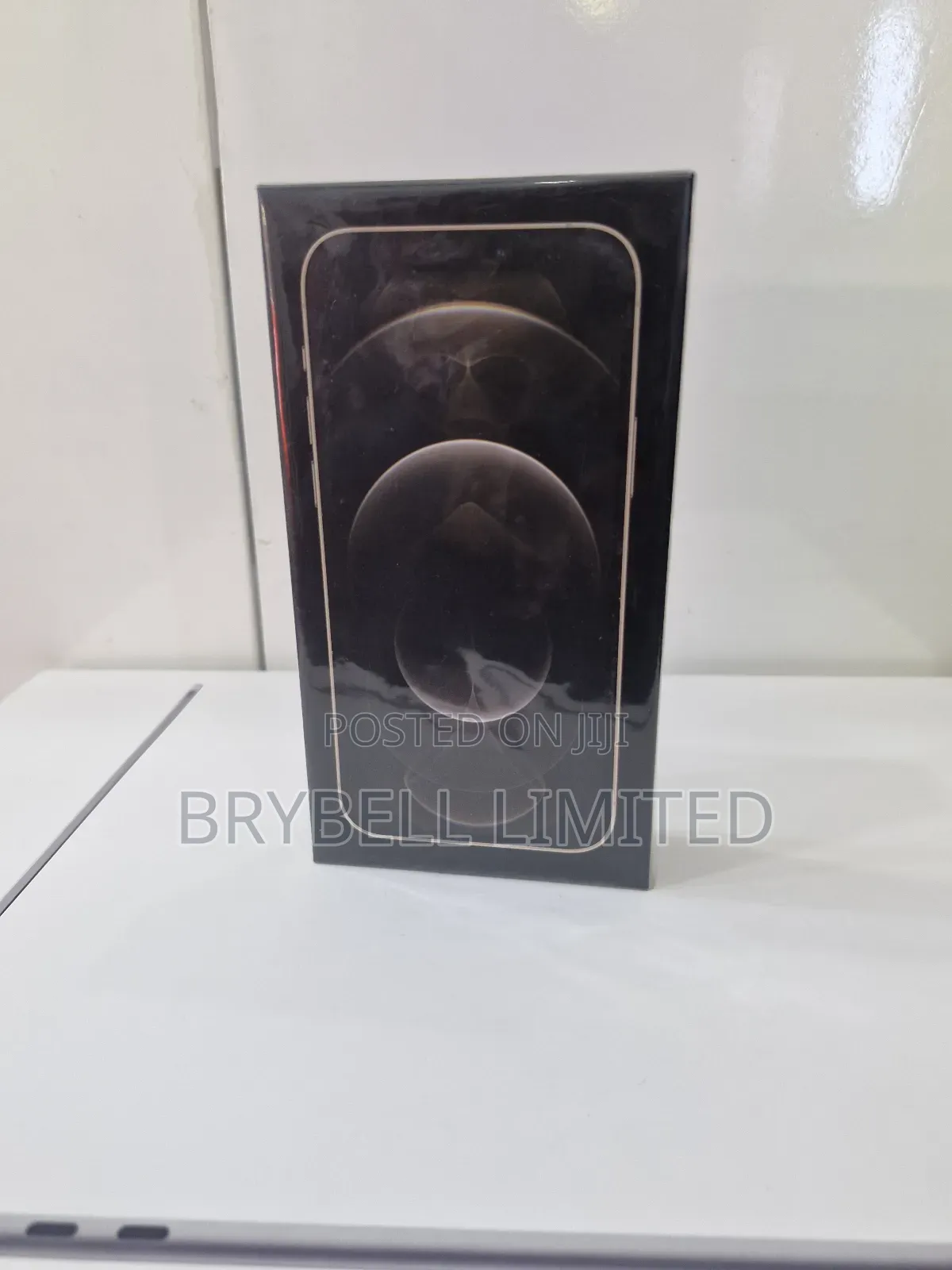 New Apple iPhone 12 Pro 256 GB Black