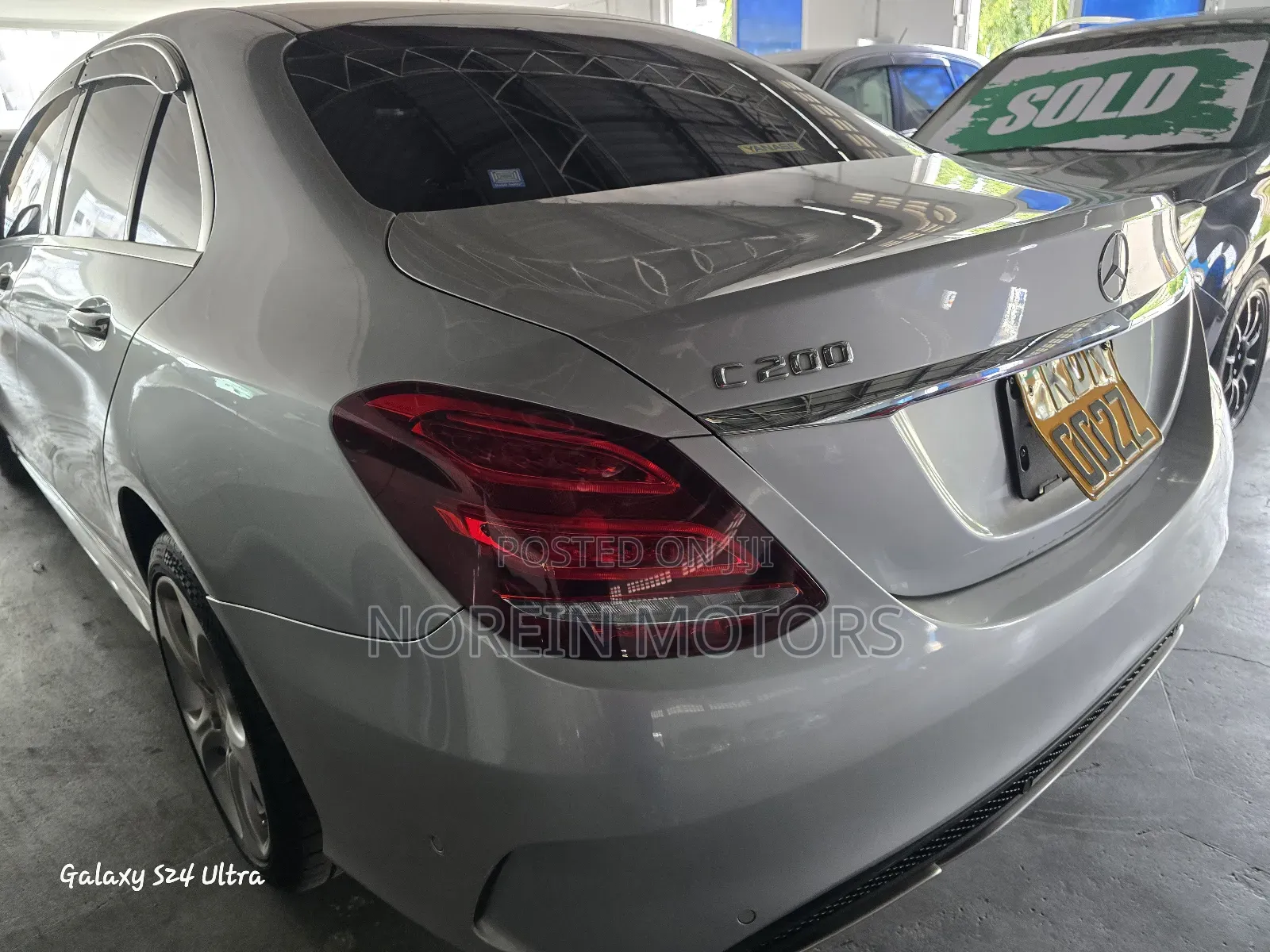 Mercedes-Benz C200 2017 Silver