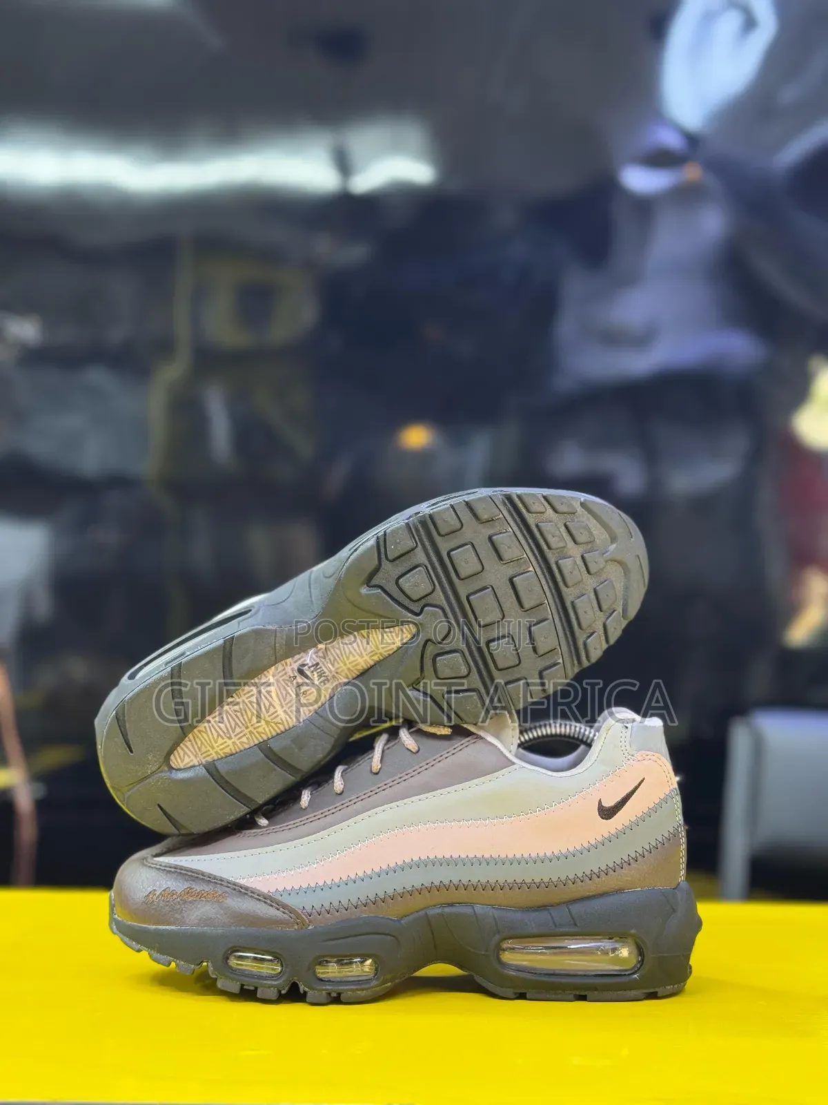 A Ma Maniére X Nike Air Max 95