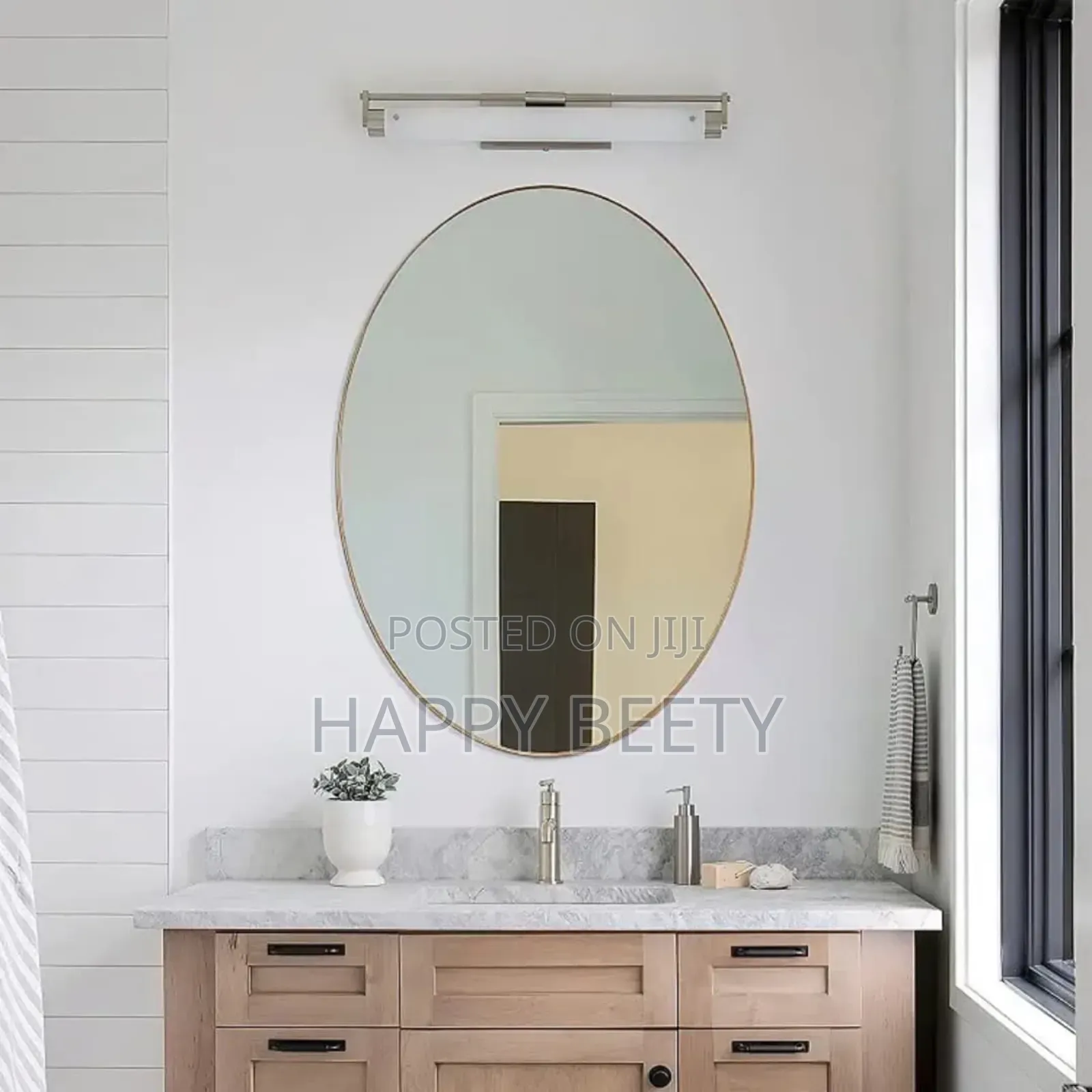 * Decorative Oval Wall Mirror