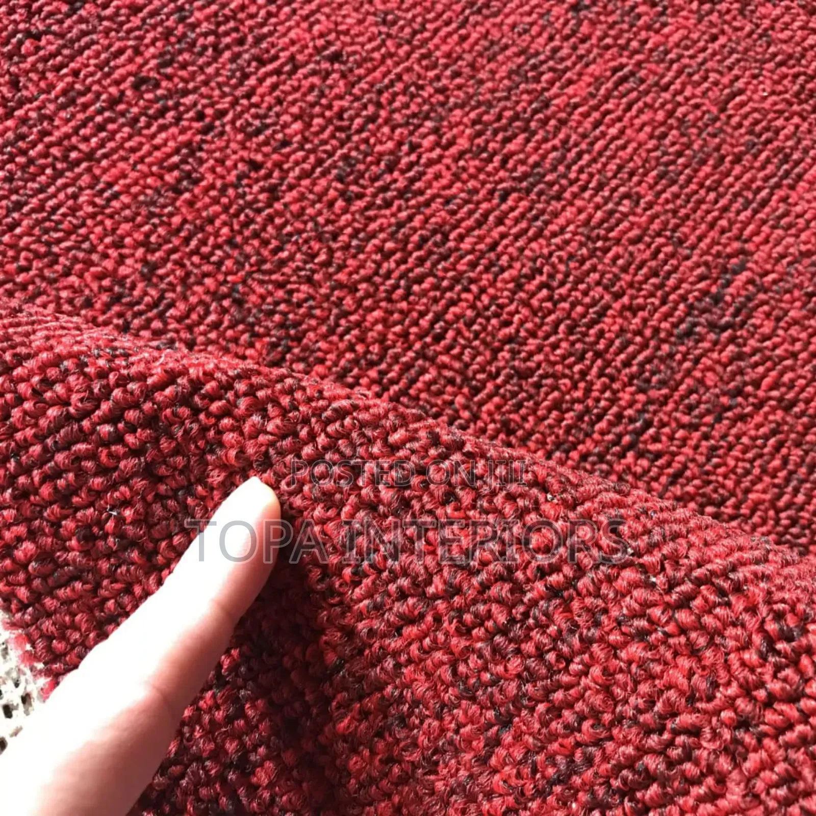 Easy Maintenance Maroon Standard Wall to Wall Floor Carpets