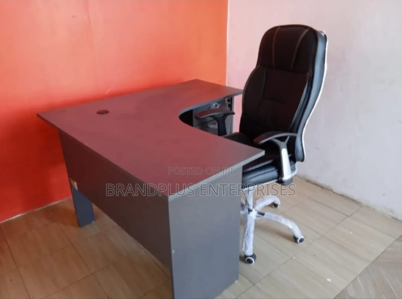 L Shaped Desk and Executive Office Chair