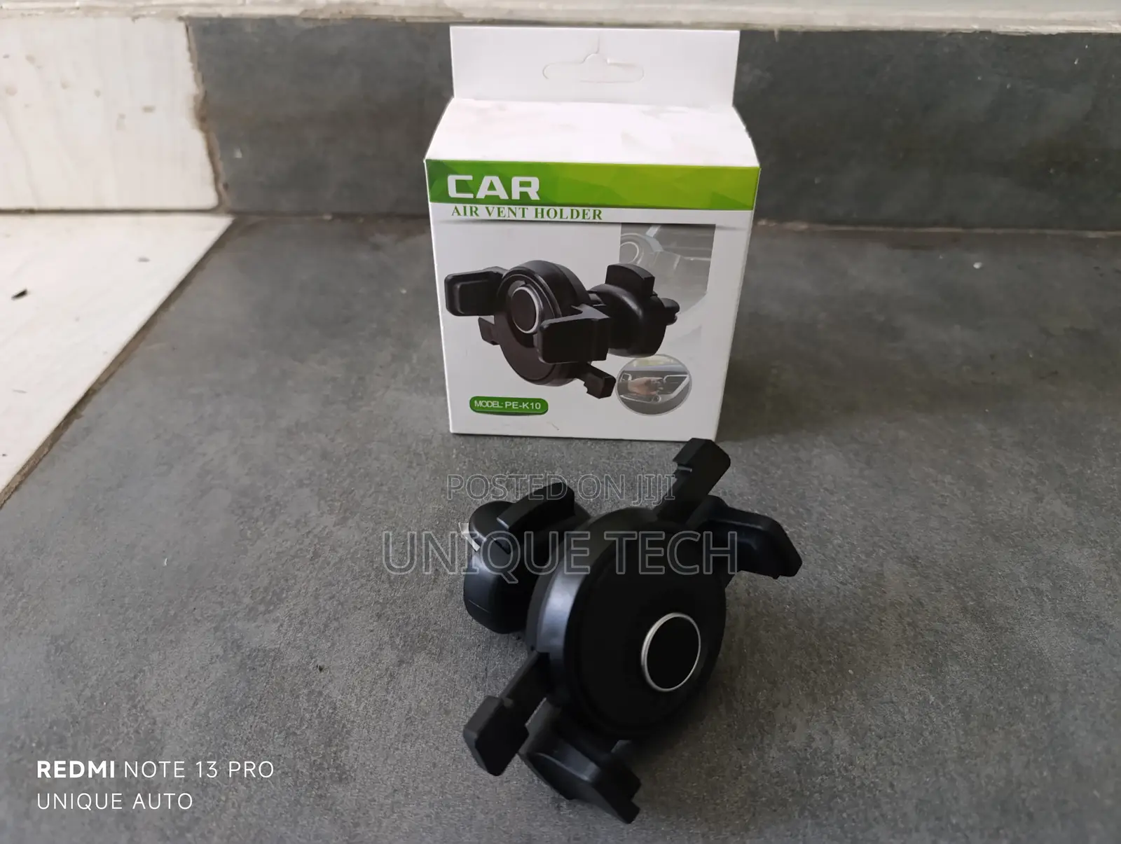 Car Air Vent Phone Mount/ Holder- Black