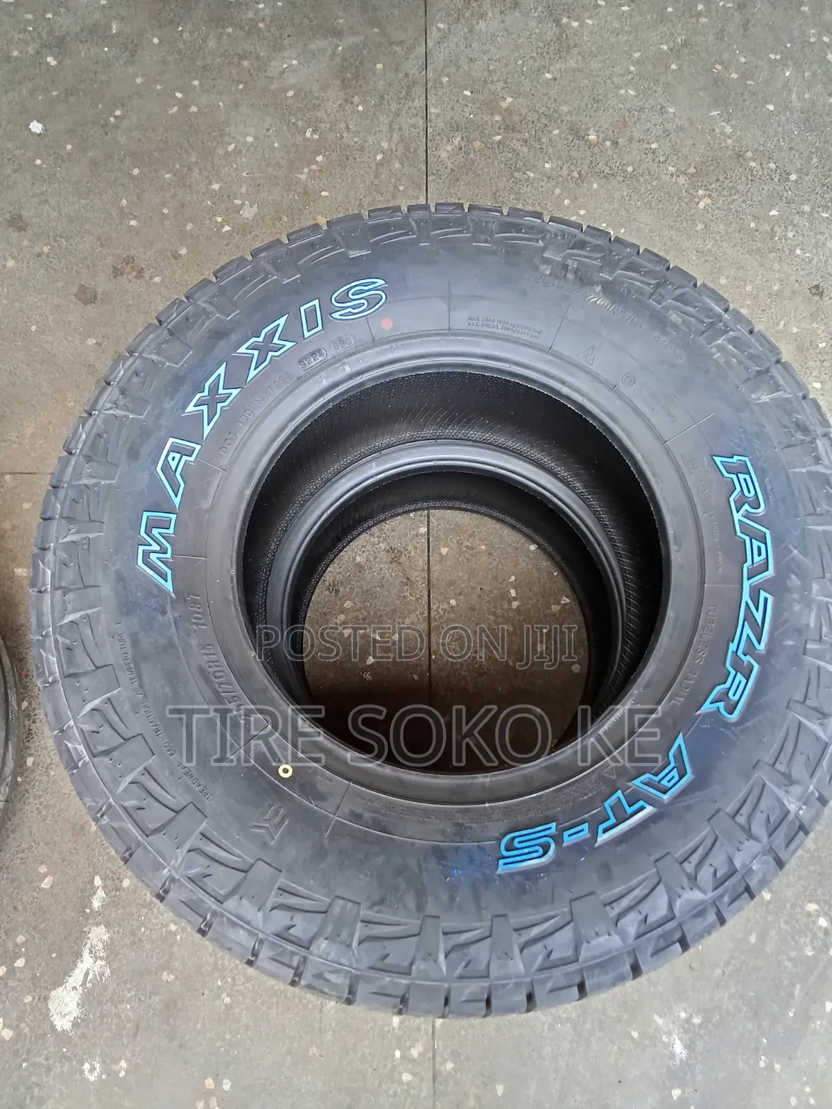 255/70r15 Maxxis Razr At781