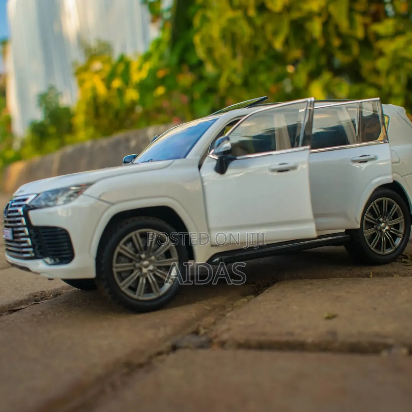 Lexus Lx 600 Metallic Model Car