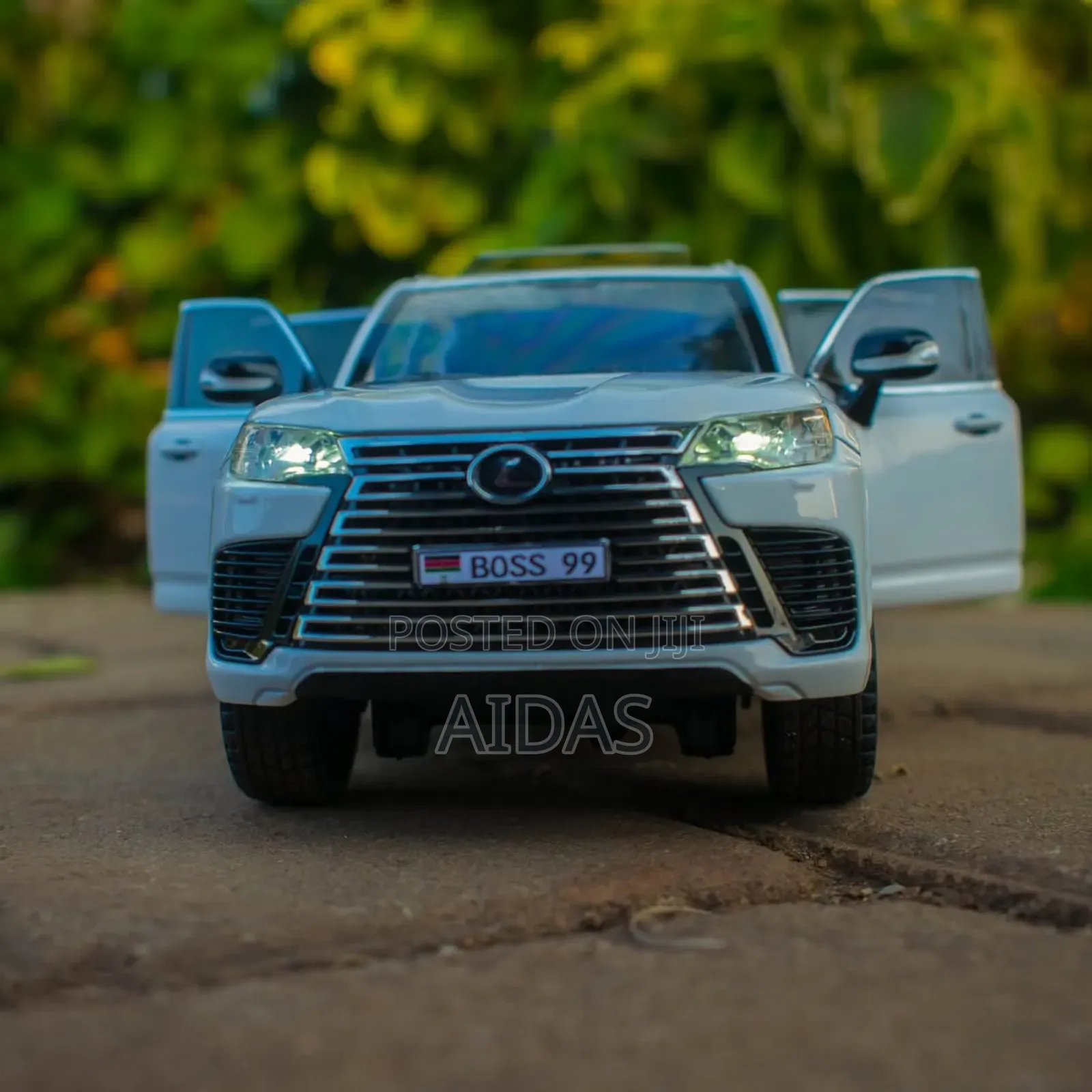 Lexus Lx 600 Metallic Model Car