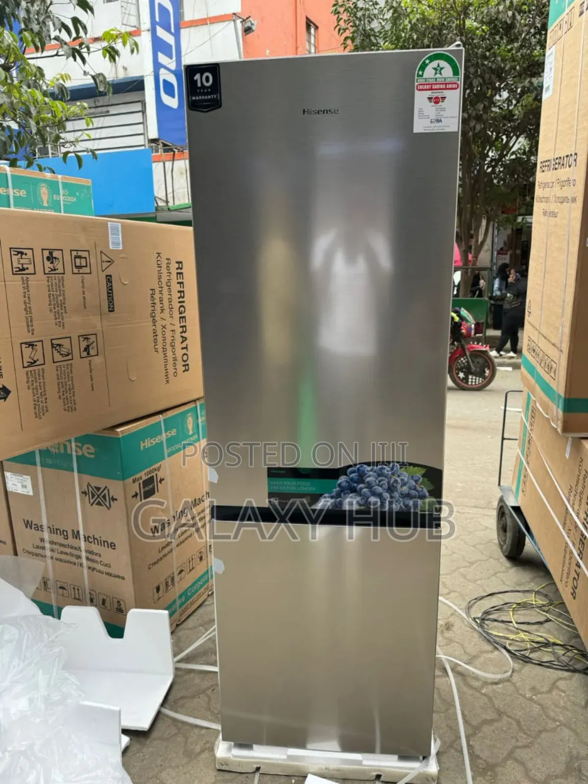 Hisense Fridge 268l (Silver) With Bottom Freezer Ref286dr