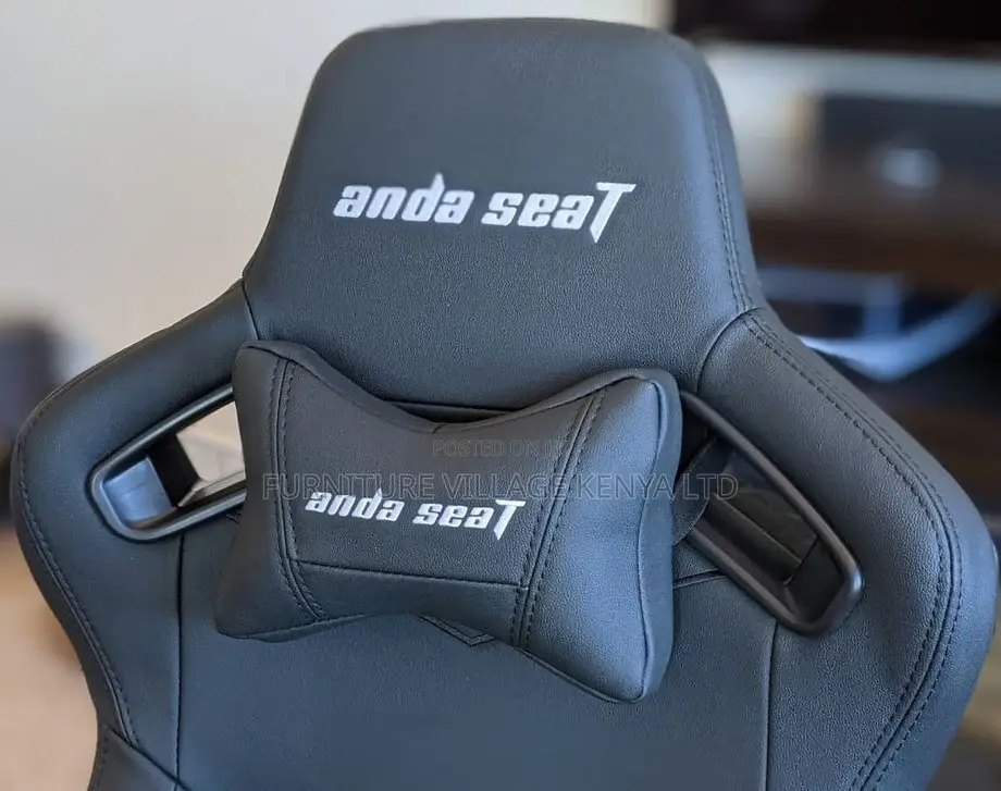 Office Chairs:Deluxe Black Leather Office Gaming Chair