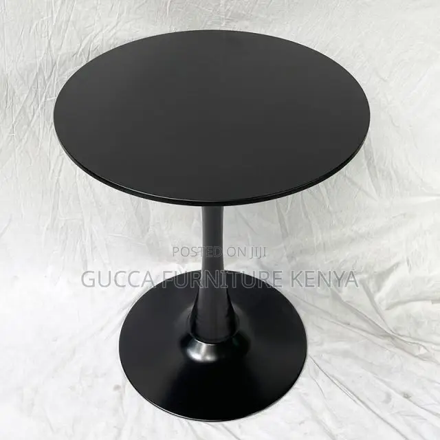Dining Tables:Round Tulip Table Marble Top Iron Leg
