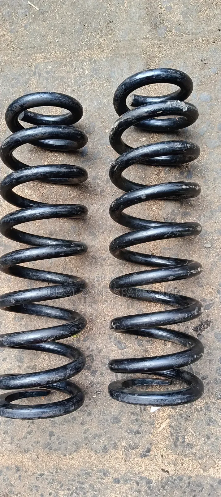 Land Cruiser V8 200-Series Coil Springs.