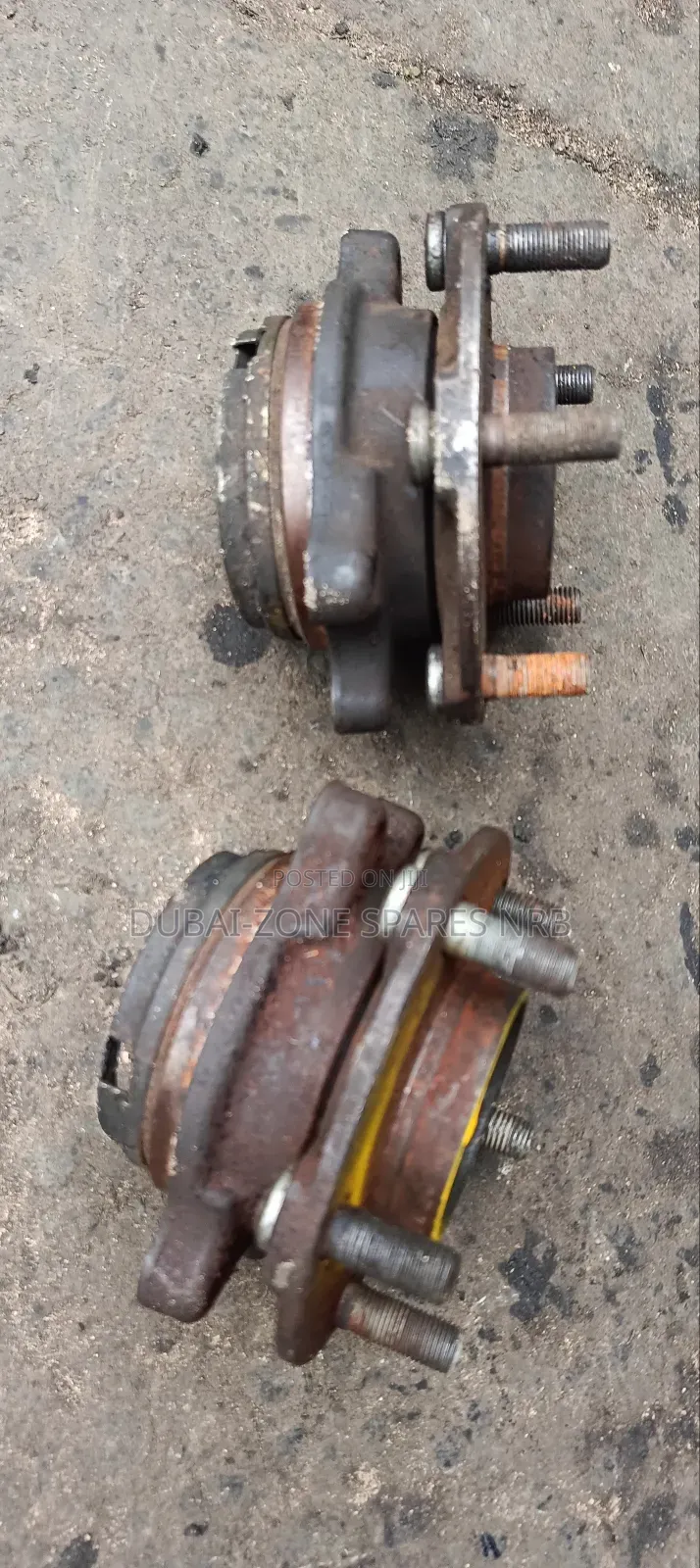 Nissan Fuga, Skyline, Teana Wheel Hubs.