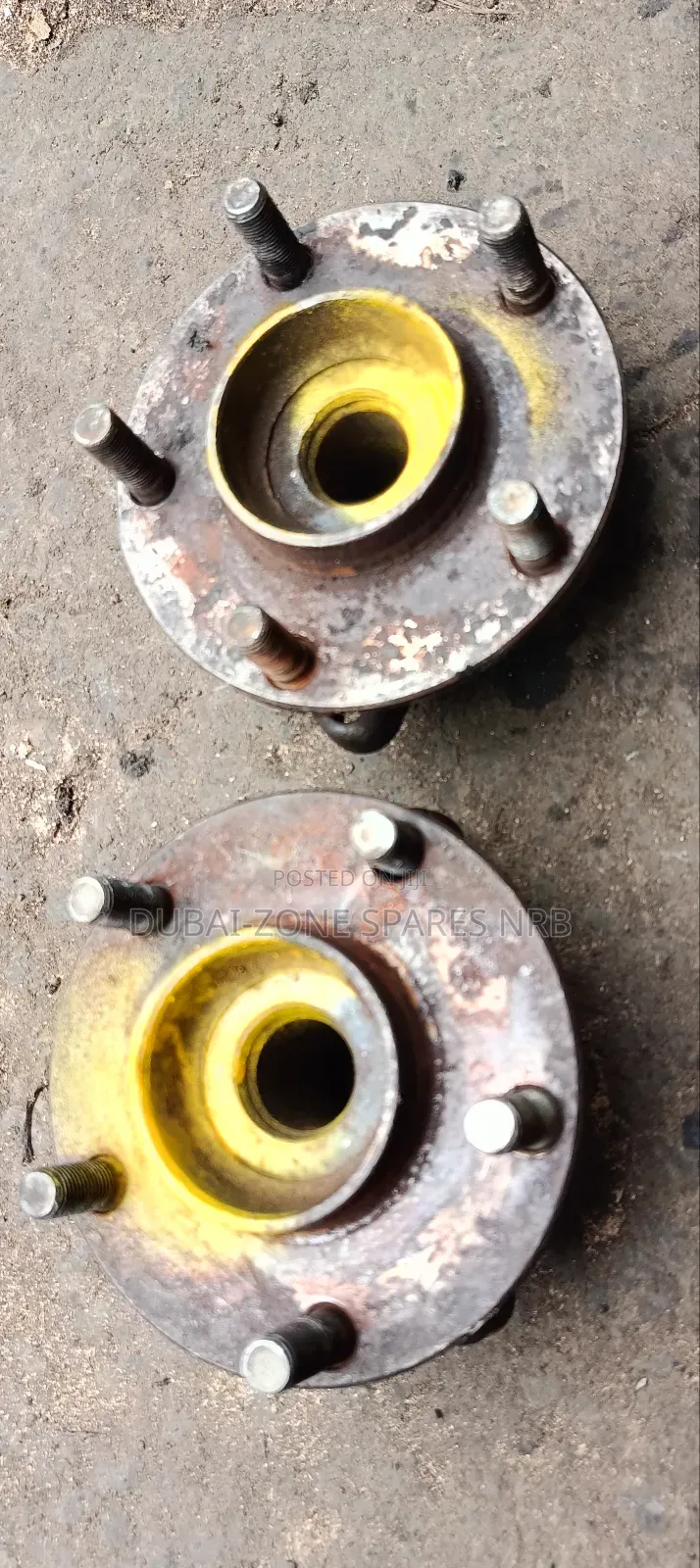 Nissan Fuga, Skyline, Teana Wheel Hubs.
