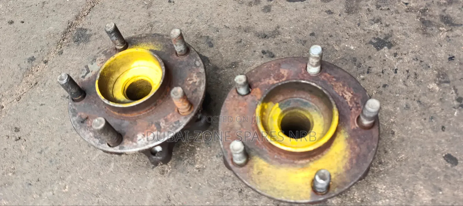 Nissan Fuga, Skyline, Teana Wheel Hubs.