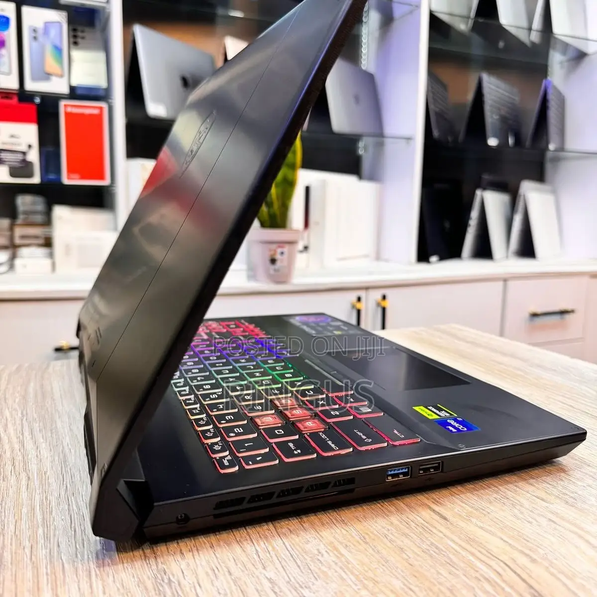 Laptop MSI Katana 15 32GB Intel Core I7 SSD 1T