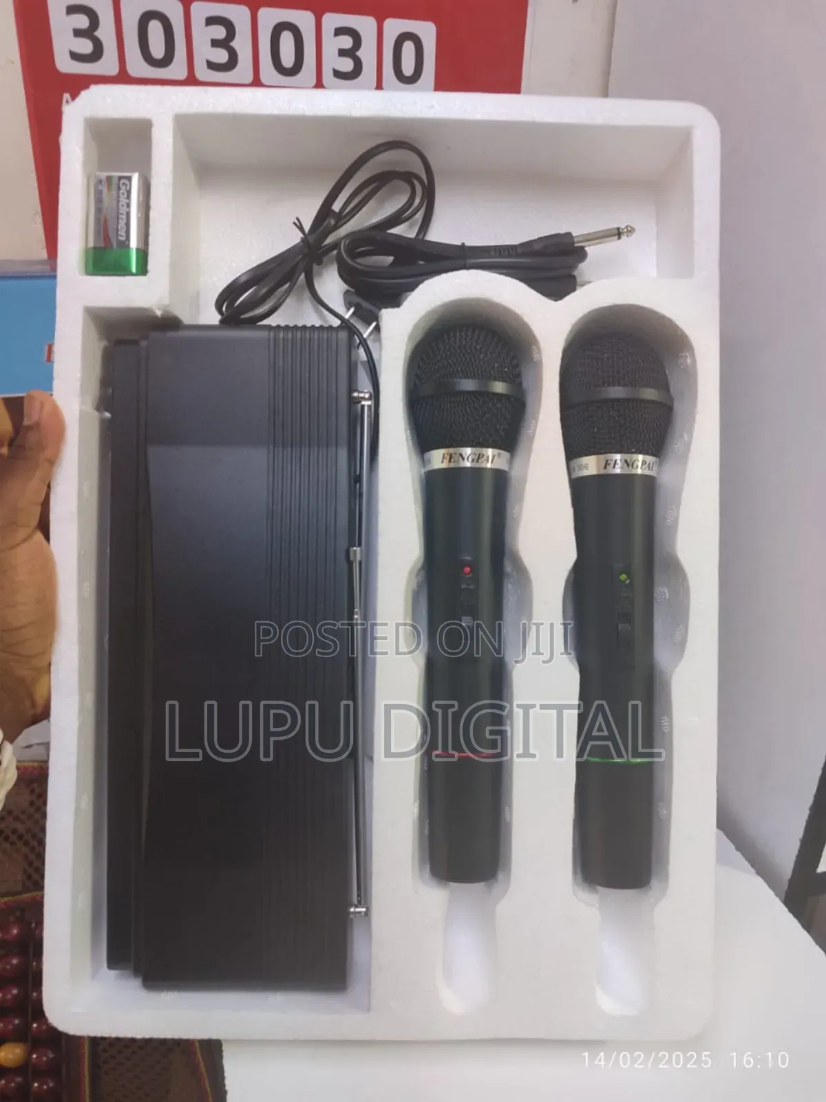 Dm-306 Wireless Microphone and Receiver Available Now