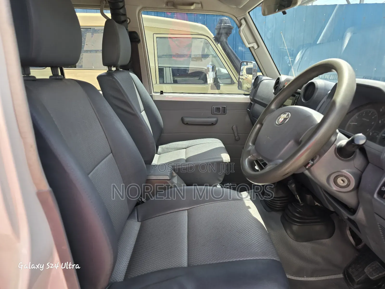 Toyota Land Cruiser 2018 Pearl