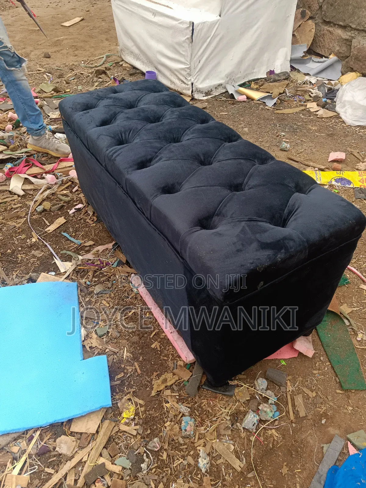 Ottoman Waiting Seat, Black 2 Seater 