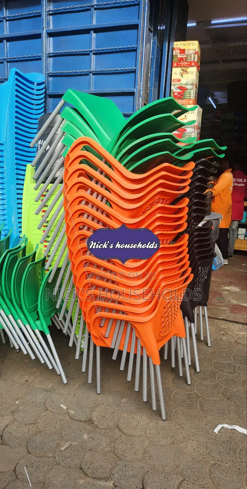 MTL Plastic Chairs, Both Plastic Chair With Arms and Armless