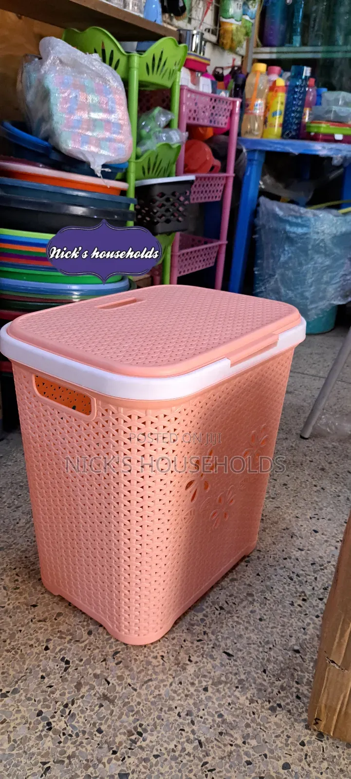 Easy to Manage Plastic Laundry Basket, Small Laundry Basket