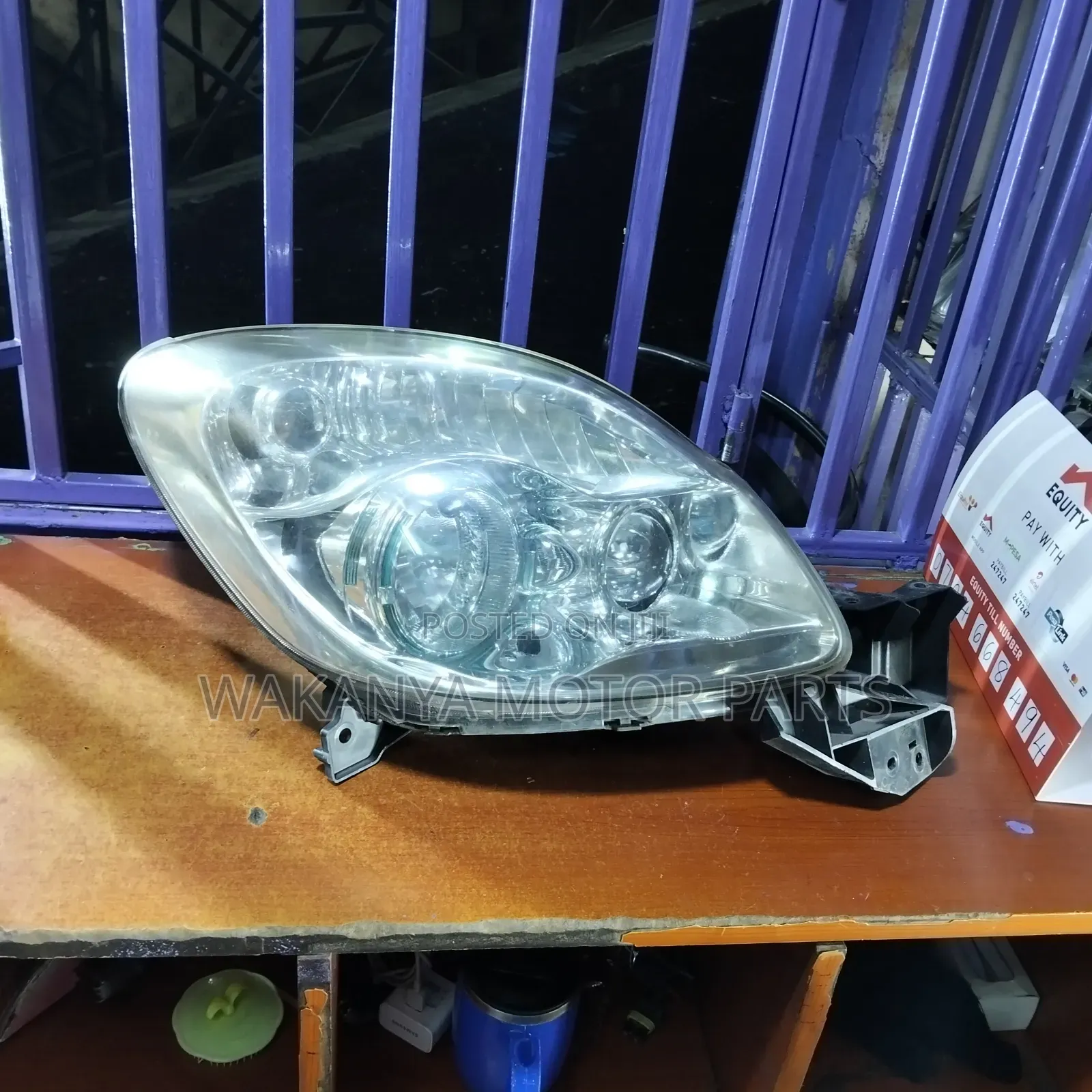 Mazda Verisa Xenon Headlamp. Clean Ex Japan