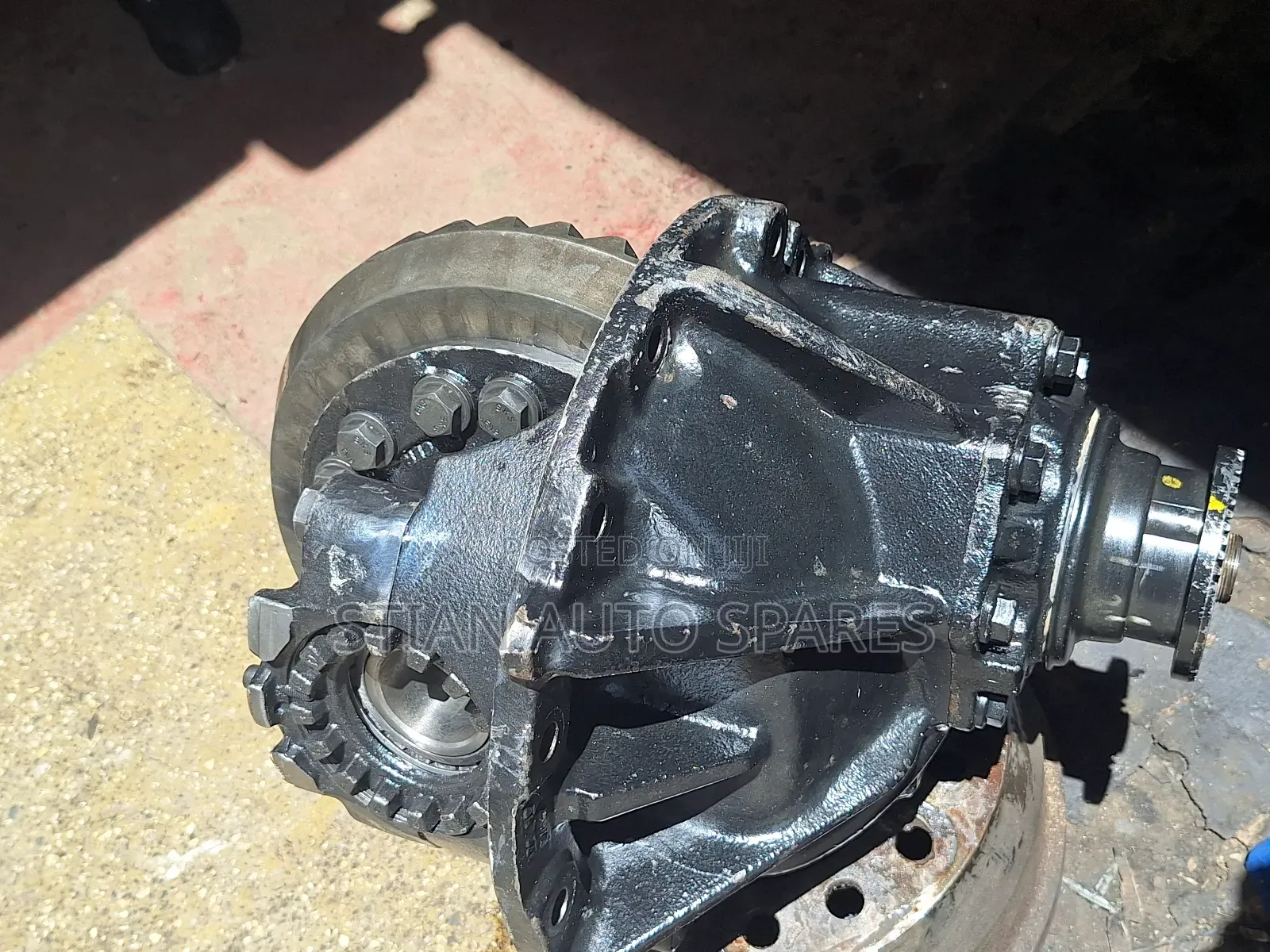 Fuso Fi New Model Complete Diff and Axle