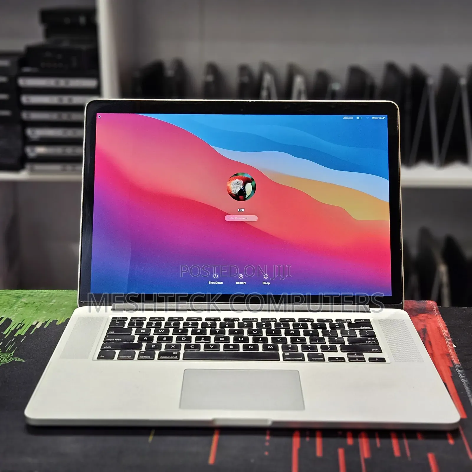 Laptop Apple MacBook Pro 2015 16GB Intel Core I7 SSD 256GB