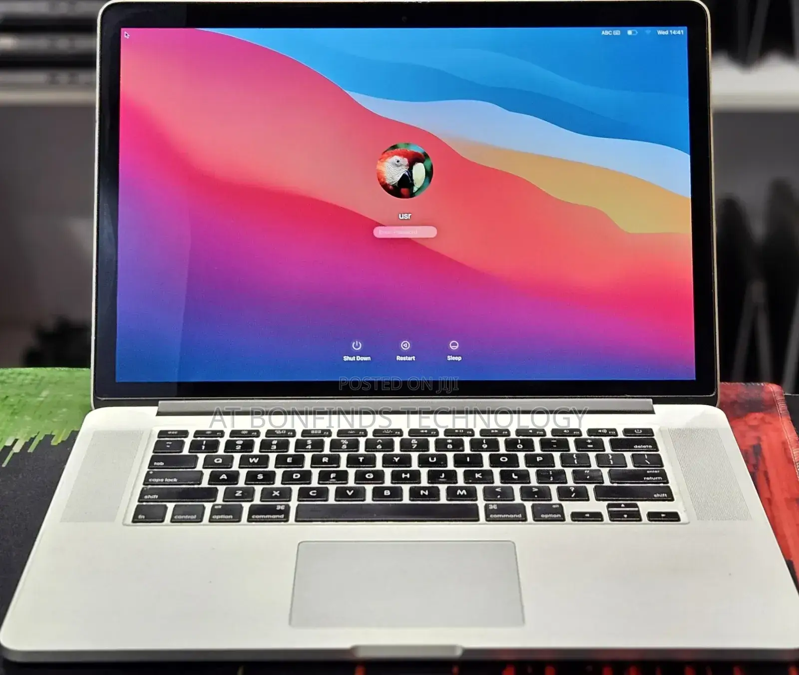 Laptop Apple MacBook Pro 2015 16GB Intel Core I7 SSD 256GB