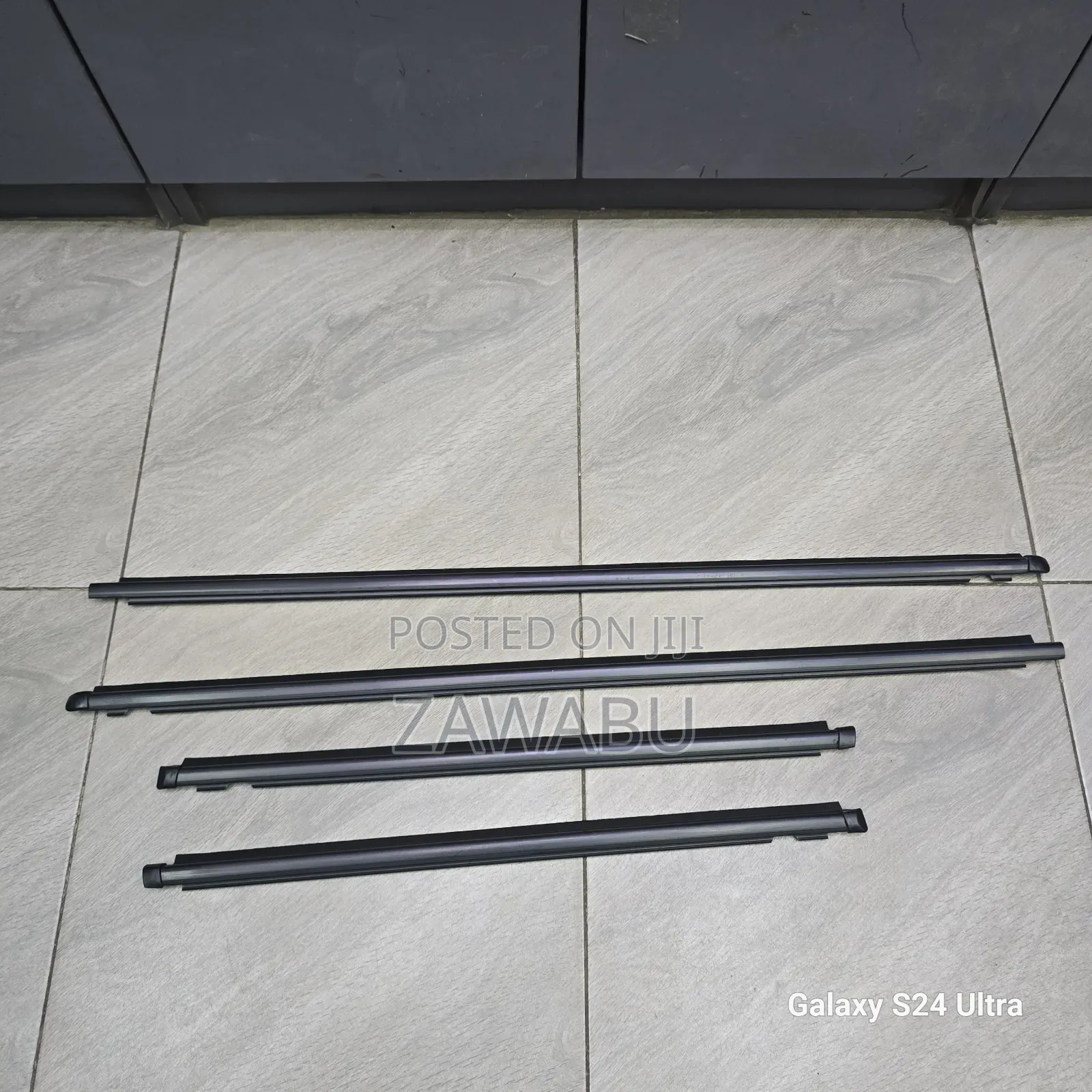 Weather Strips Vitz 99-03 Black