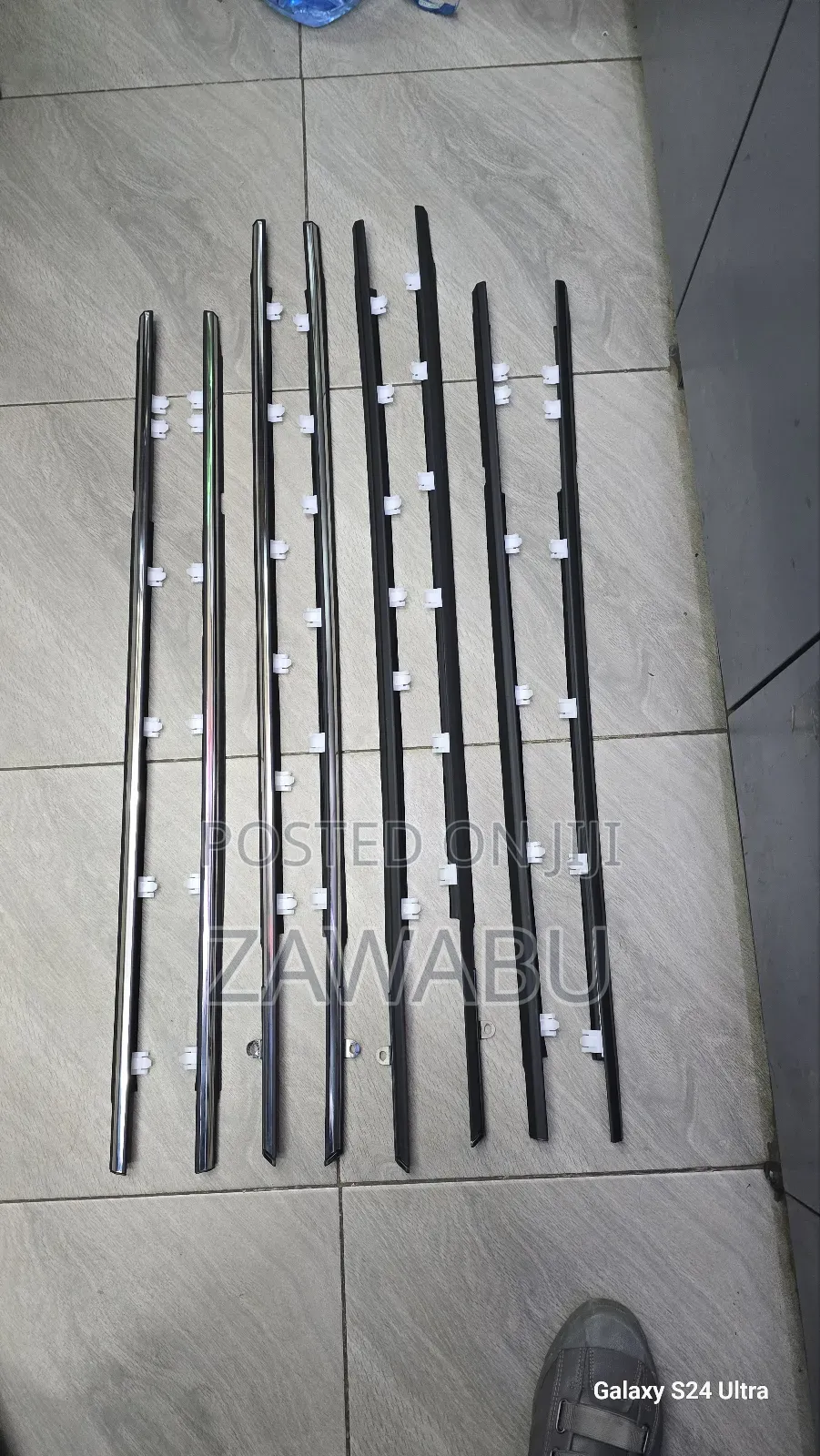 Weather Strip Corolla Ae100/102 Chrome