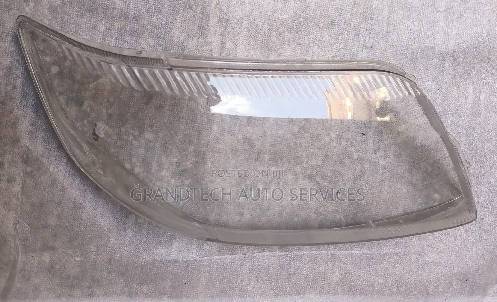 Fielder 2005 Headlight Lens