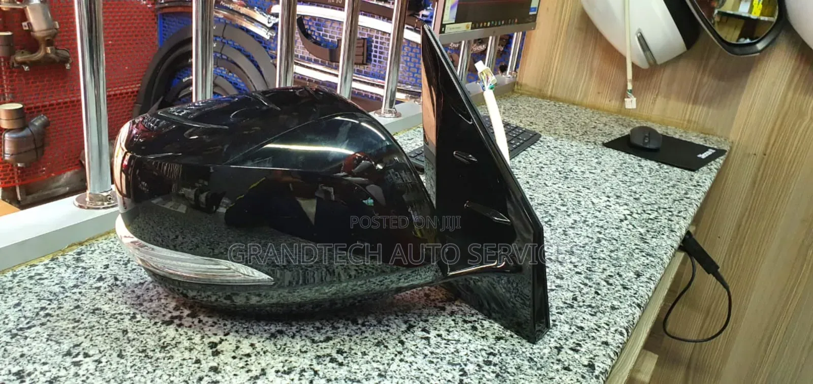 Lexus Lx 570 Side Mirror