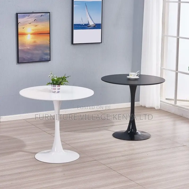 Dining Tables: Modern Circular Dining Table With Glossy Top
