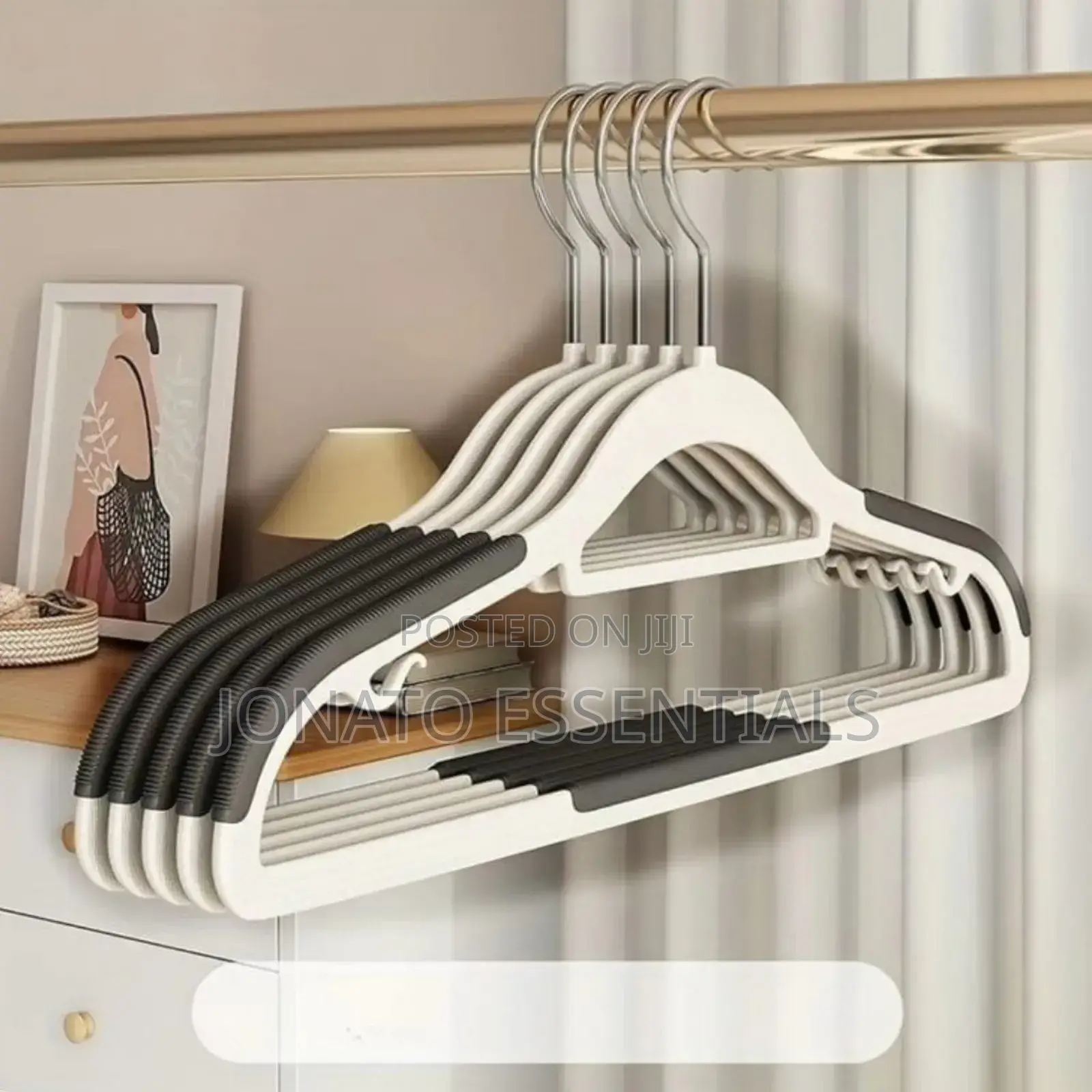 10 Piece Traceless Clothes Hangers