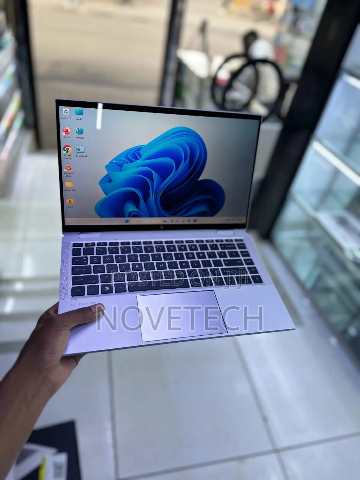 New Laptop HP EliteBook 1040 G8 32GB Intel Core i7 SSD 512GB