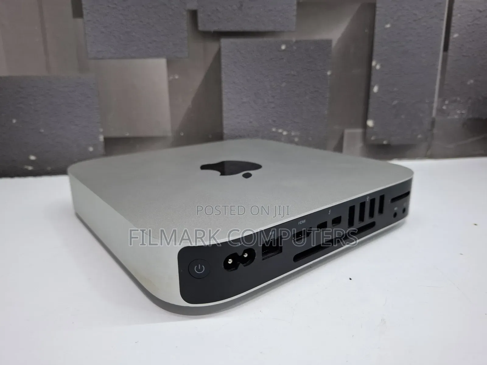 Desktop Computer Apple Mac Mini 8GB Intel Core i5 SSD 256GB