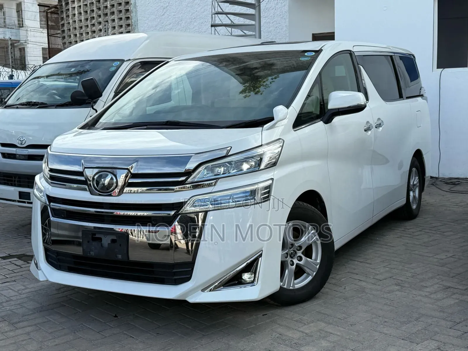 Toyota Vellfire 2019 Off white