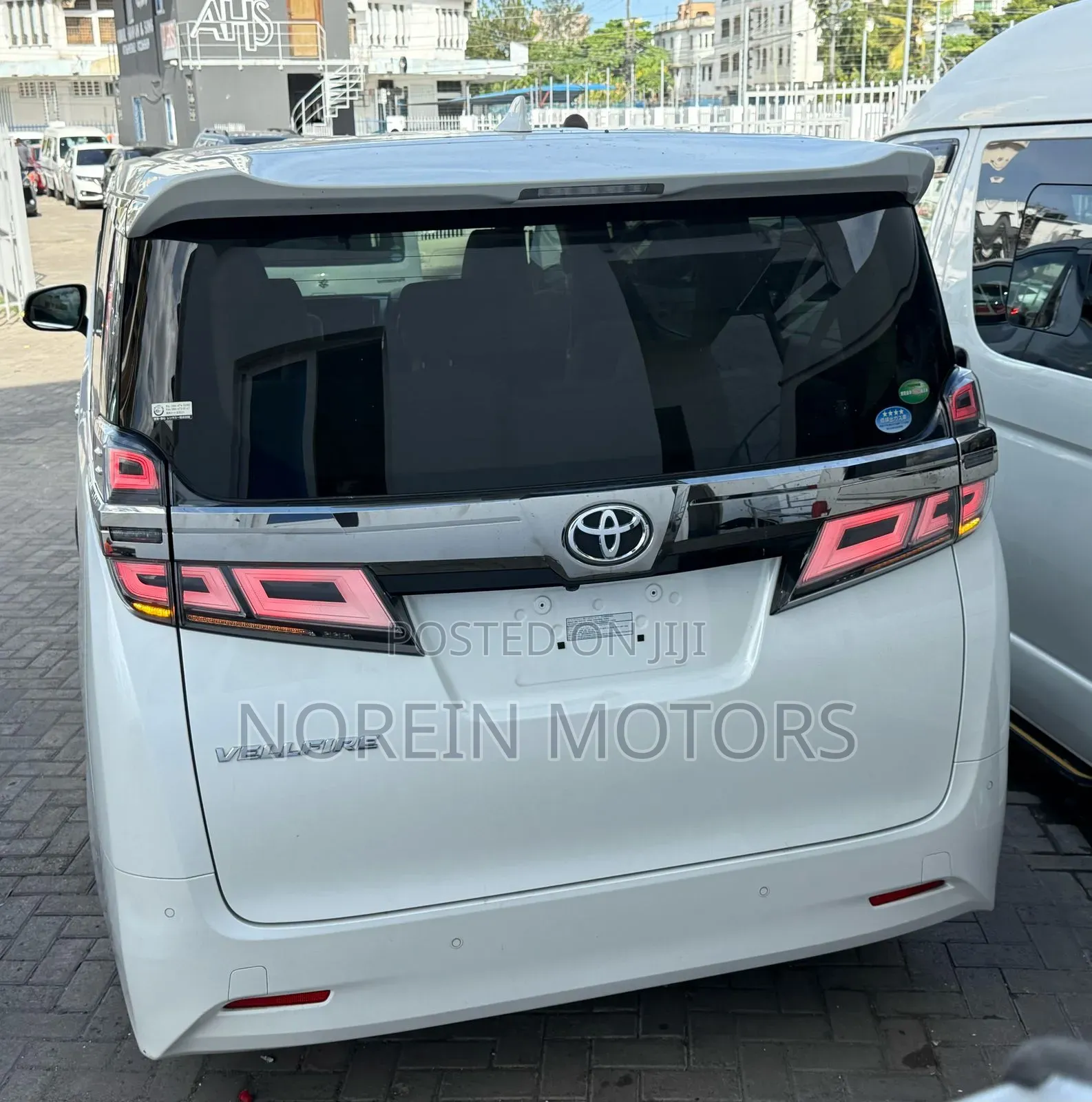 Toyota Vellfire 2019 Off white