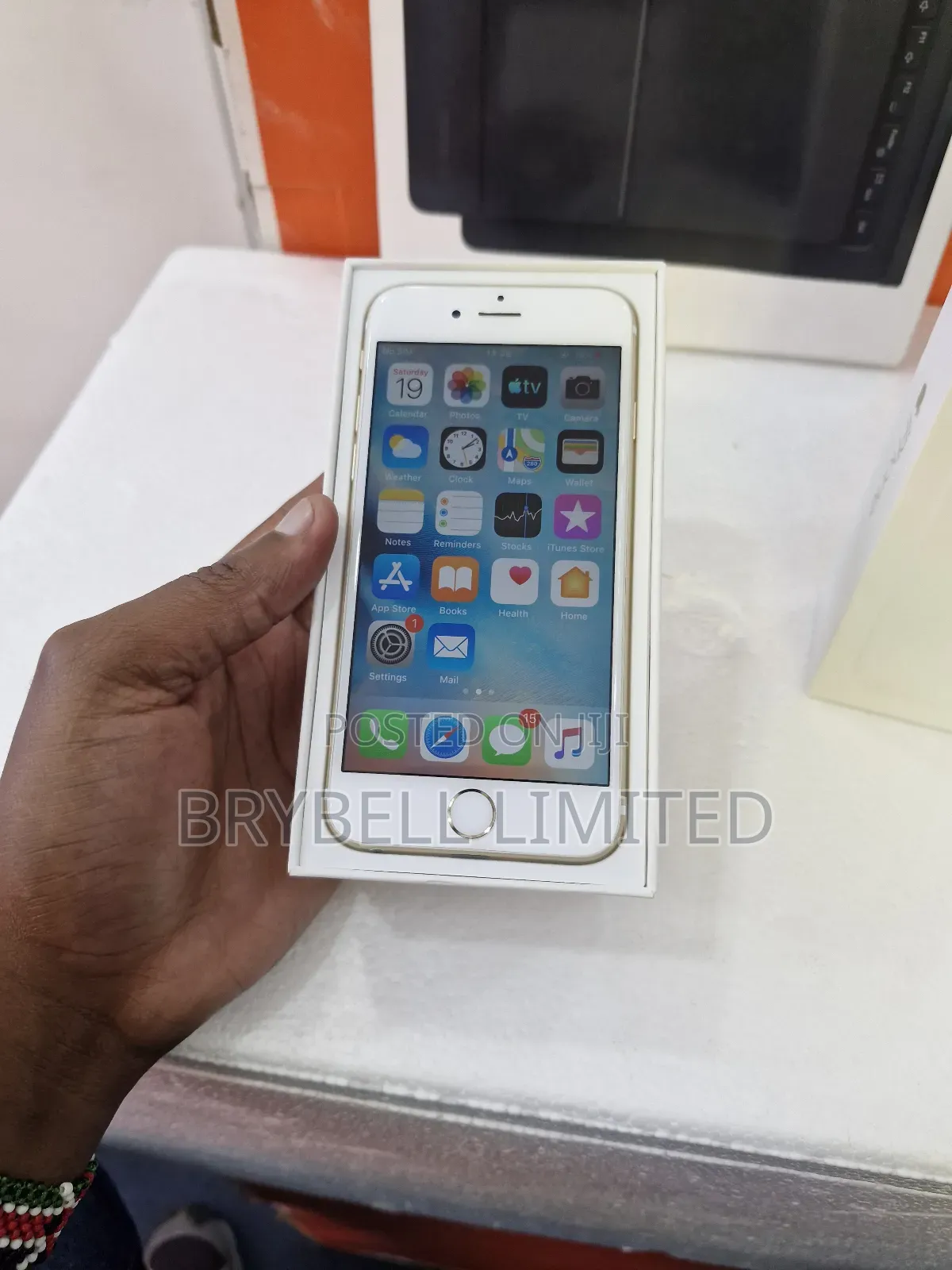Apple iPhone 6 64 GB Gold