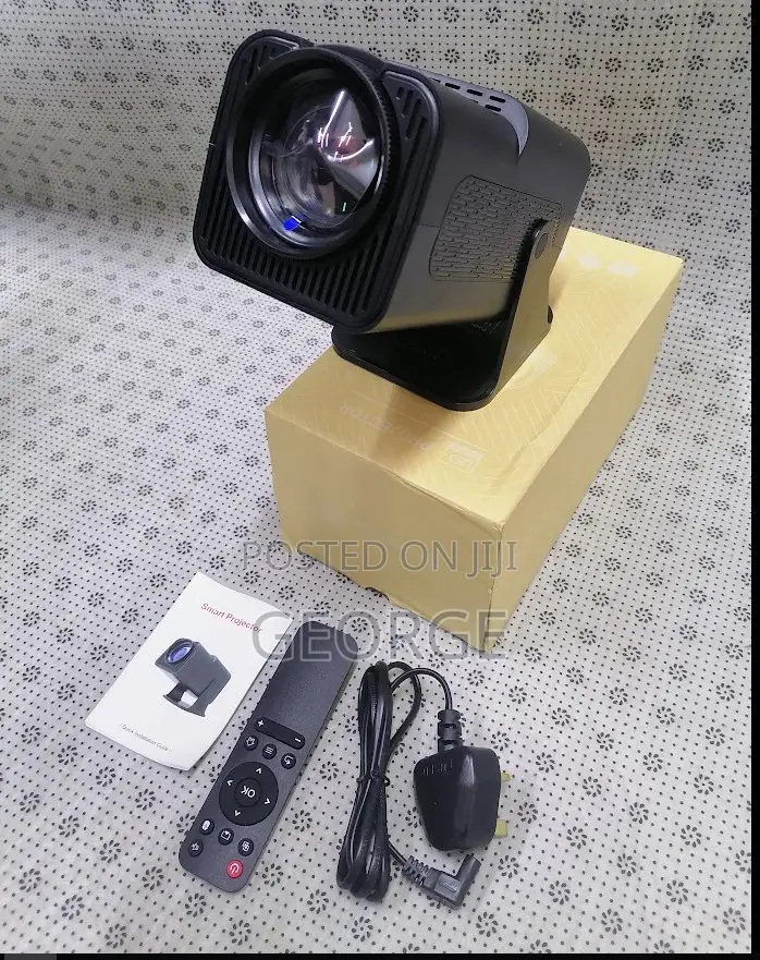 Low Cost Hy320 Black Android Projector.