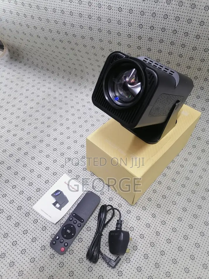 Long Service Hy320 Black Android Projector.