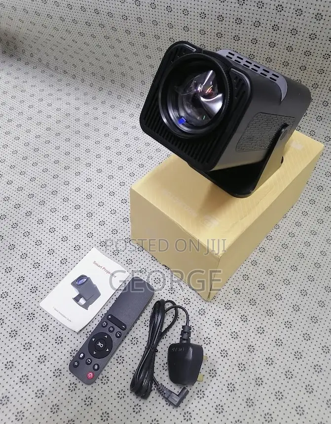 Long Service Hy320 Black Android Projector.