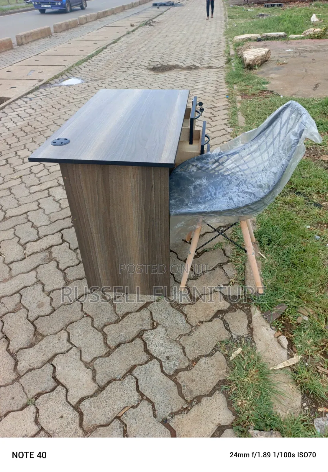 Mesh Mesh Office Chair and Study Table