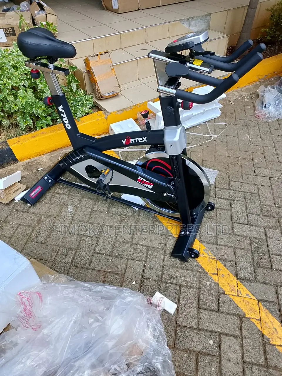 New High Quality Vortex V700 Spin Bike