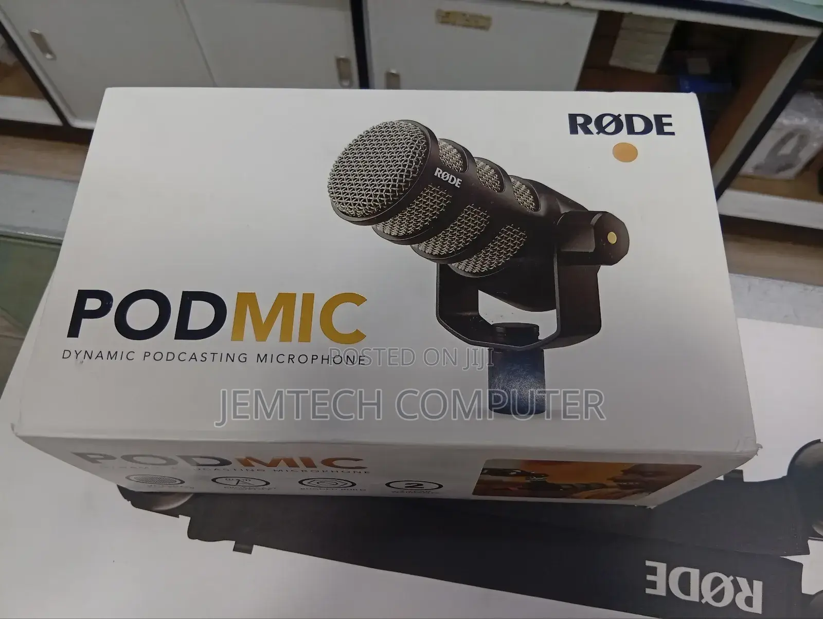 Rode Podmic Dynamic Podcasting Microphone