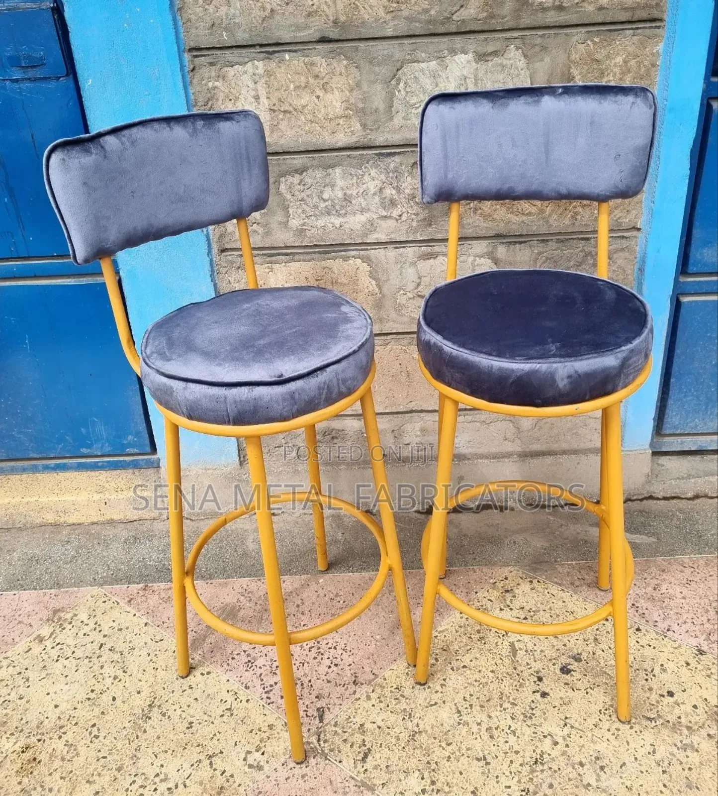 Kitchen Counter Set of 2 High Chairs.